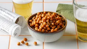 Жареный нут на сковороде со специями