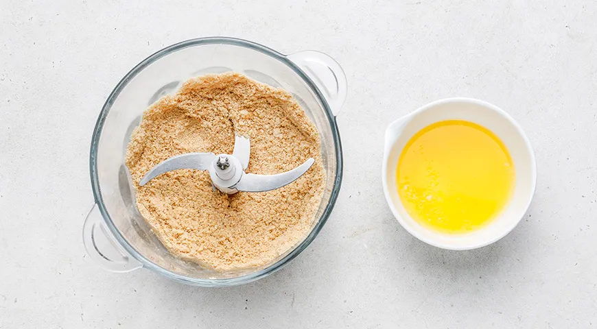 Карамельный чизкейк с арахисом