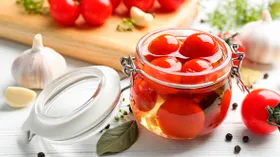 10 рецептов помидоров с чесноком на зиму