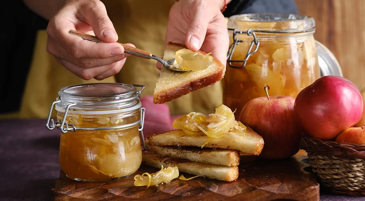 Рецепт яблочного варенья с орехами (можно использовать Джонатан)