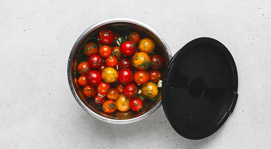 Помидоры черри быстрого приготовления с чесноком