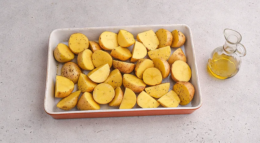 Запеченный молодой картофель с соусом чимичурри