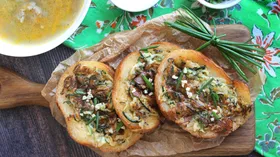 Гренки с кабачками