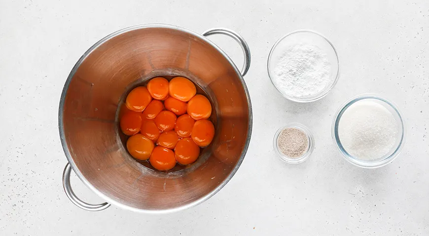 Бисквит на желтках