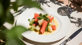 Что приготовить из арбуза и дыни в жару: 5 отличных рецептов от шефа