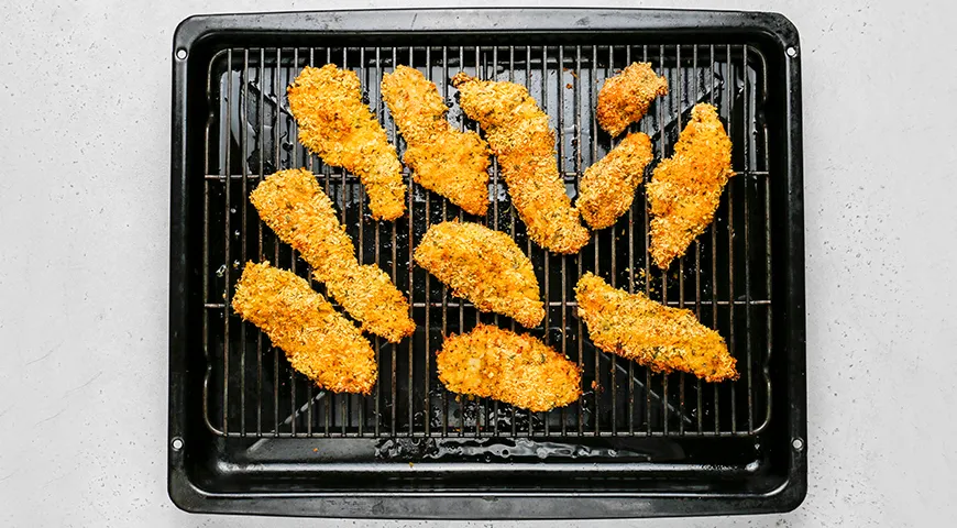 Куриные стрипсы в духовке и соус к ним