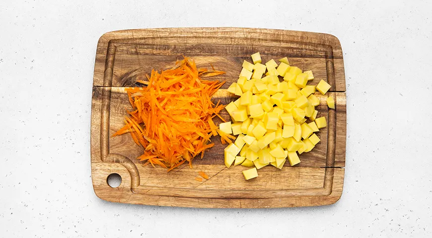 Борщ с килькой