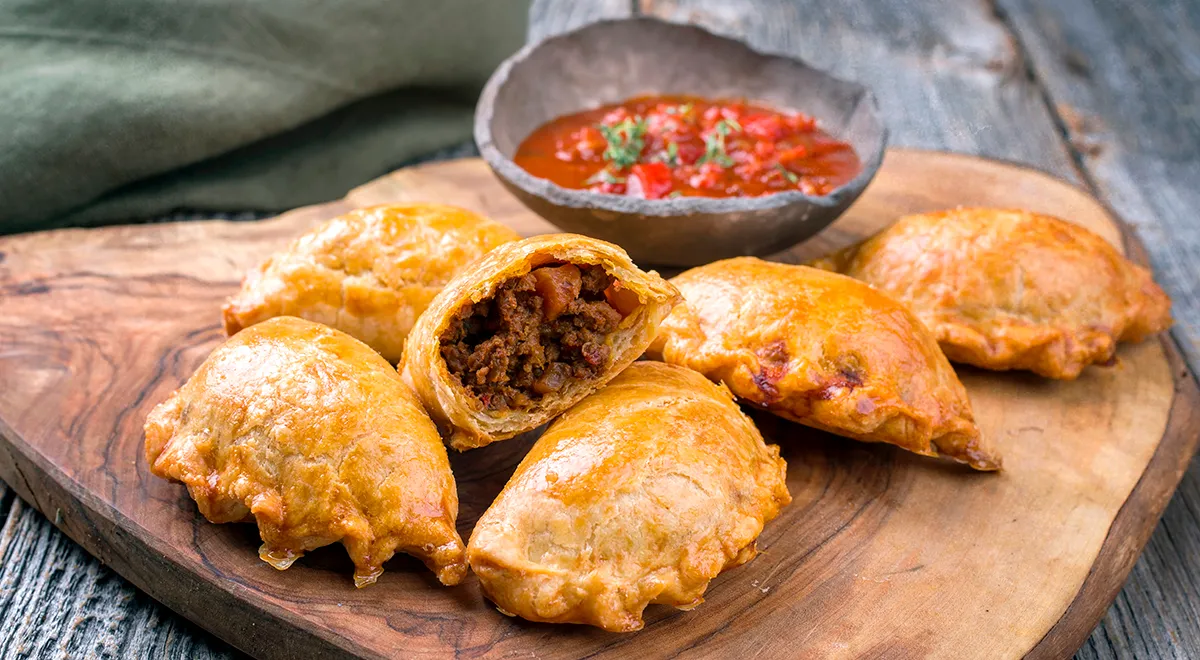 Эмпанадас, пирожки с мясом