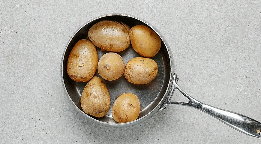 Картофельные дольки в беконе