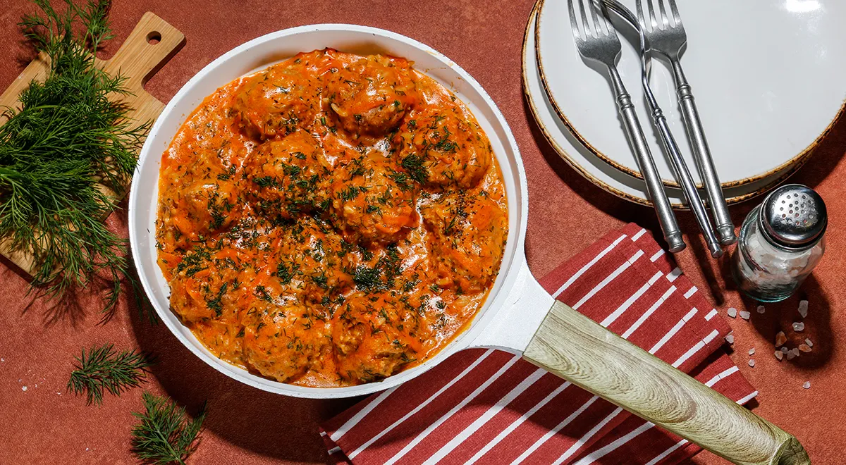 Ежики с индейкой и рисом в подливе
