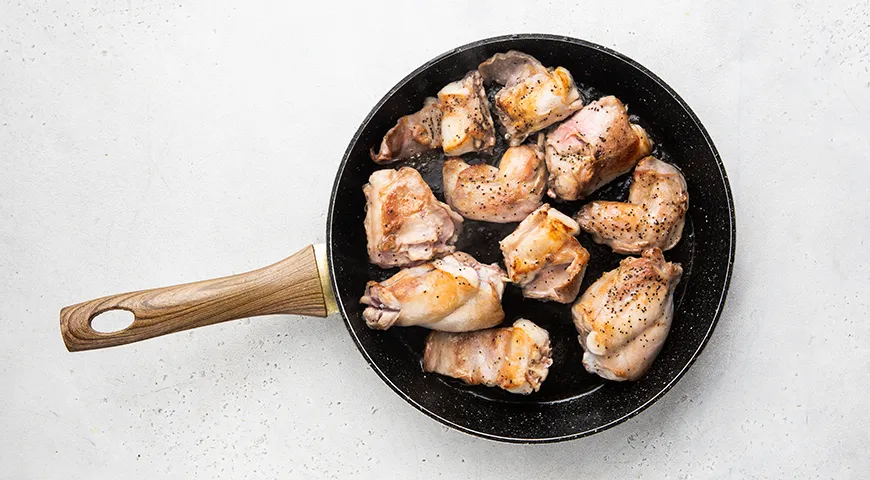 Кролик, тушенный в сливках