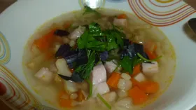 Суп перловый с овощами и окороком