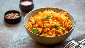 Тушенная квашеная капуста на сковороде