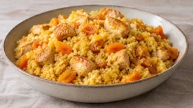 Кускус с индейкой и курагой