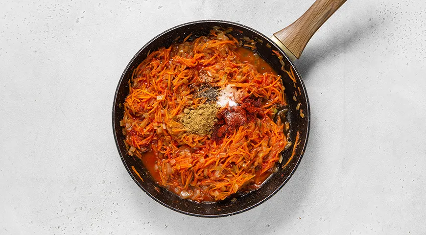 Икра из соленых огурцов и моркови