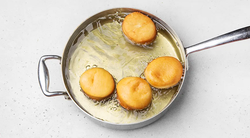 Берлинеры – классические пончики с джемом