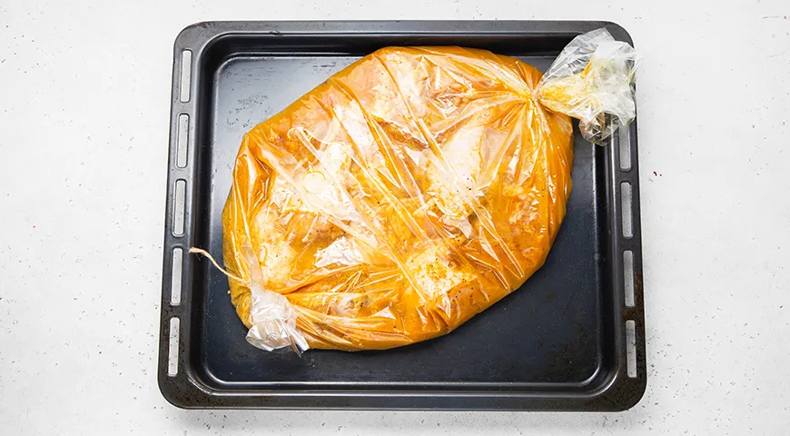 Булгур с курицей в рукаве в духовке