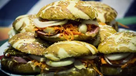 Простые рецепты с молочной продукцией и колбасой