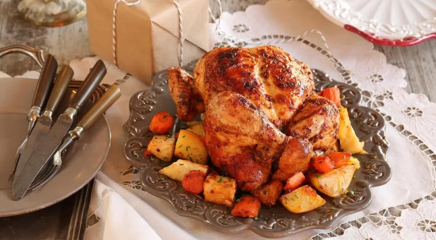 Курица с аджикой и корнеплодами