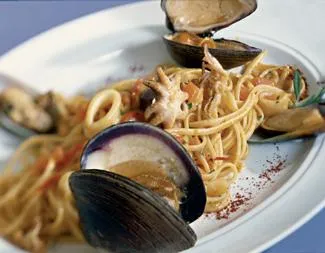 Паста лингвини с дарами моря