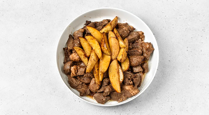 Оджахури в казане на костре