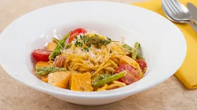 Спагетти с лососем в сливочном соусе