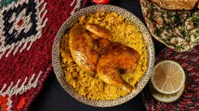 Курица с пряным рисом
