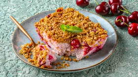 Рисовая запеканка с вишней и овсянкой