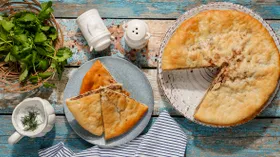 Осетинский пирог с фасолью (Кадурджин)