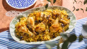 Запеченные куриные голени с рисом в рукаве