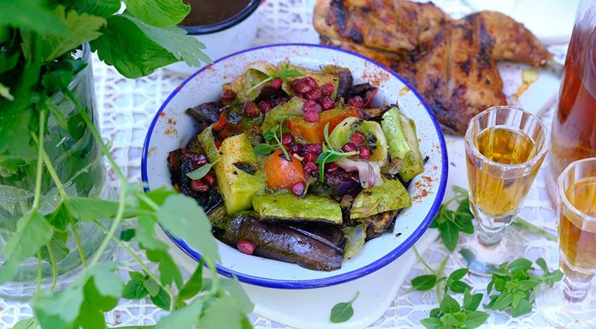Кавказские овощи на гриле к мясу
