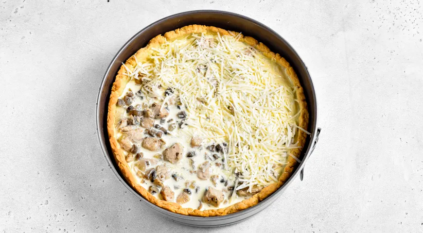 Киш с курицей и грибами