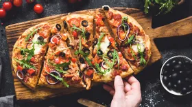 Быстрая пицца на хлебе, 5 простых рецептов
