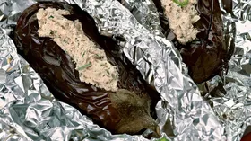 Холодная закуска из фаршированных баклажанов