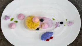 Капкейки с йогуртом и голубикой