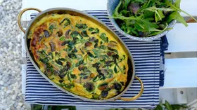 Блюдо из яиц с пармезаном