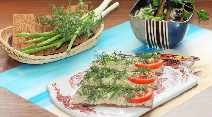 Простые рецепты на обед со шпротами