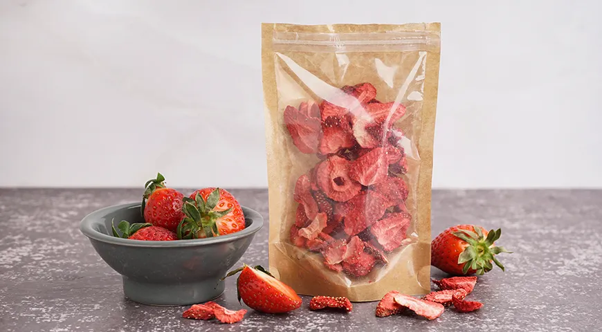 Идеальные условия хранения сублимированной клубники: темное, сухое место с постоянной температурой 5 — 20°C