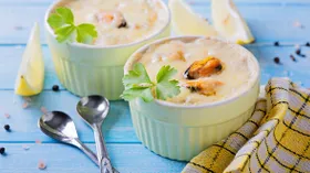 Жюльен из мидий и креветок