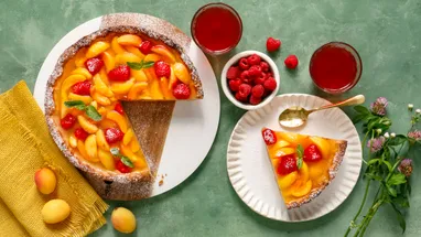 Дрожжевой пирог с ягодами