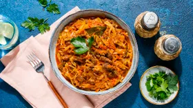 Капуста, тушённая с мясом по-домашнему