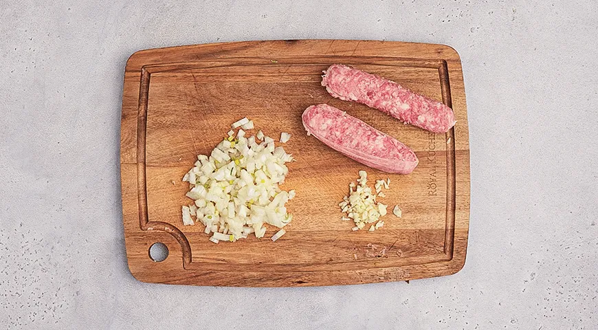 Гречотто с колбасками и грибами