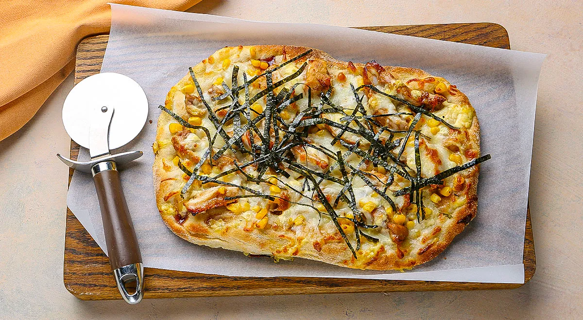 Пицца с курицей-терияки