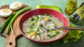 Куриный суп с вермишелью и яйцом