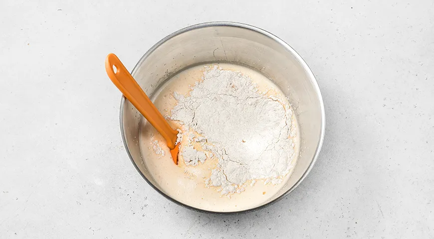 Шарлотка с бананами в духовке