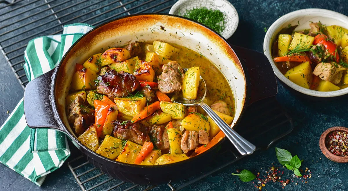 Жаркое из свинины с картошкой в духовке