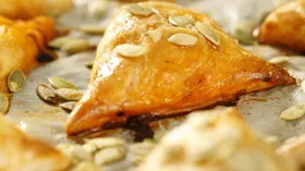 Рецепты с твёрдыми сырами, яйцом и томатами