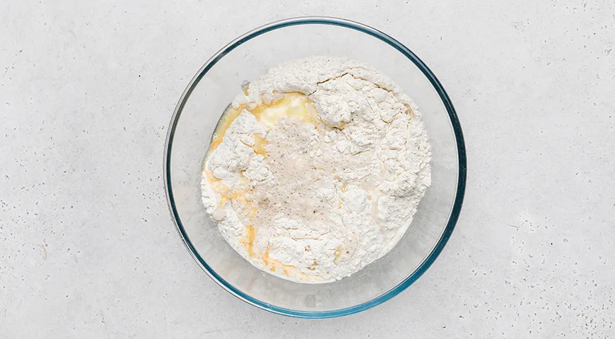 Быстрое дрожжевое тесто для жареных пирожков