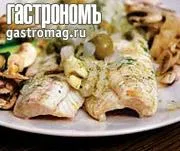 Рыба, запеченная с оливками и каперсами