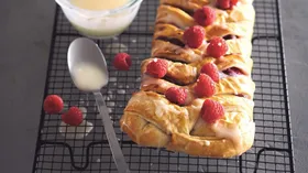 Рецепты с яйцом куриным, фруктами и малиной
